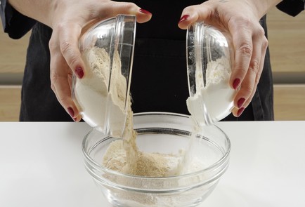 Фото шага рецепта Блины без яиц и молока из гречневой муки 153224 шаг 2  