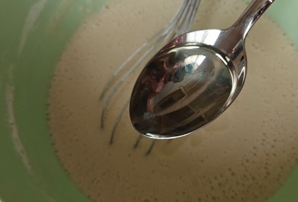 Фото шага рецепта Блины домашние на молоке и кипятке 191384 шаг 8