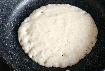 Фото шага рецепта Блины на дрожжах 191389 шаг 10  