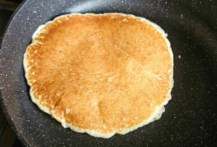 Фото шага рецепта Блины на дрожжах 191389 шаг 11  