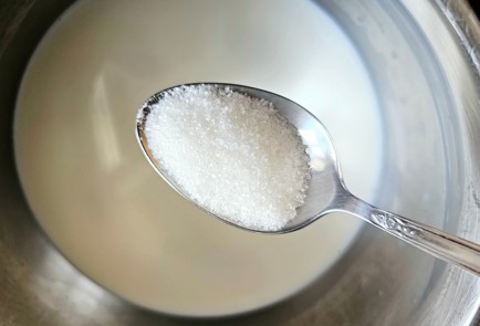 Фото шага рецепта Блины на дрожжах 191389 шаг 4  