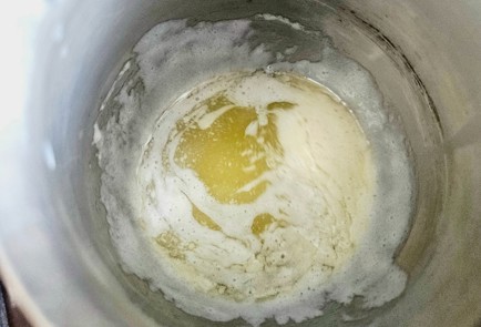 Фото шага рецепта Блины на дрожжах 191389 шаг 5  