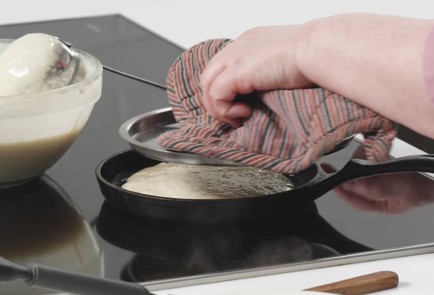 Фото шага рецепта Блины на кефире от кулинара 191349 шаг 11  