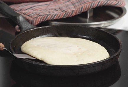 Фото шага рецепта Блины на кефире от кулинара 191349 шаг 12  