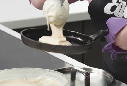 Фото шага рецепта Блины на кефире от кулинара 191349 шаг 9  