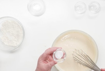 Фото шага рецепта Блины на кефире 153256 шаг 7  