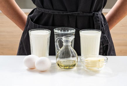 Фото шага рецепта Блины на кипятке 188345 шаг 1  