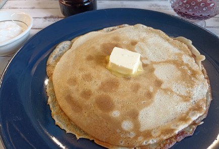 Фото шага рецепта Блины на сыворотке 190934 шаг 13