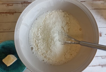 Фото шага рецепта Блины на сыворотке 190934 шаг 6