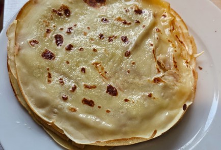 Фото шага рецепта Блины на сыворотке 191297 шаг 10