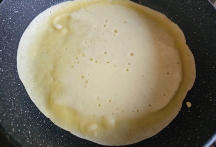 Фото шага рецепта Блины на сыворотке 191297 шаг 9