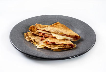 Фото шага рецепта Блины на темном пиве 191365 шаг 10