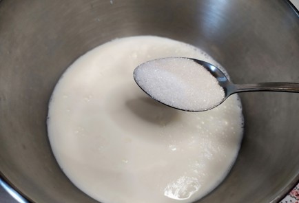 Фото шага рецепта Блины на топленом масле 188027 шаг 4  