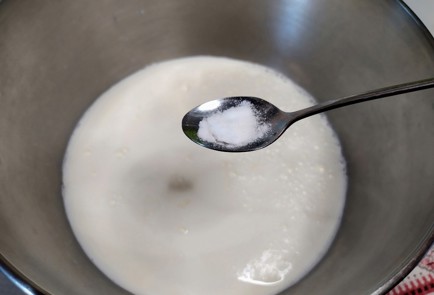 Фото шага рецепта Блины на топленом масле 188027 шаг 5  