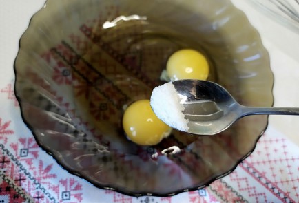 Фото шага рецепта Блины на воде 188266 шаг 1  