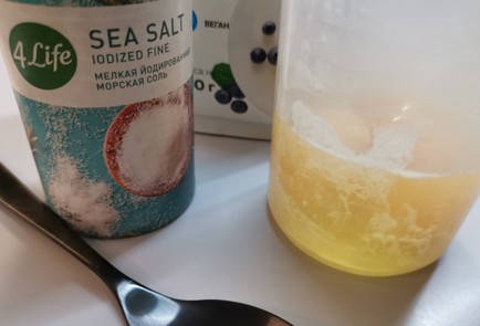 Фото шага рецепта Блины подеревенски 175537 шаг 2  