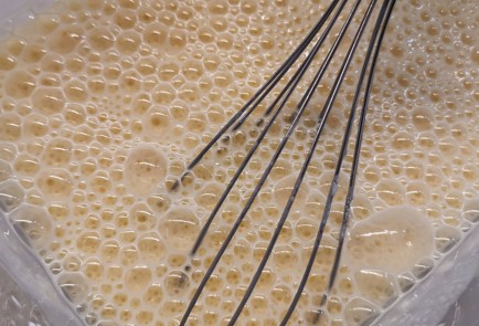 Фото шага рецепта Блины по Дюкану из кукурузного крахмала 153113 шаг 7  