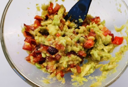 Фото шага рецепта Блины с авокадо 175536 шаг 13  