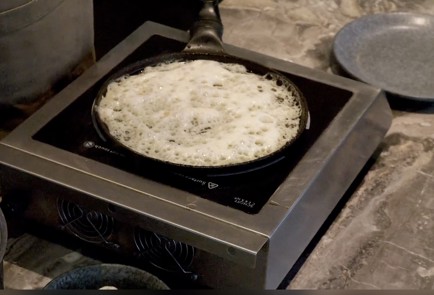 Фото шага рецепта Блины с дырочками от шефповара 191352 шаг 10  