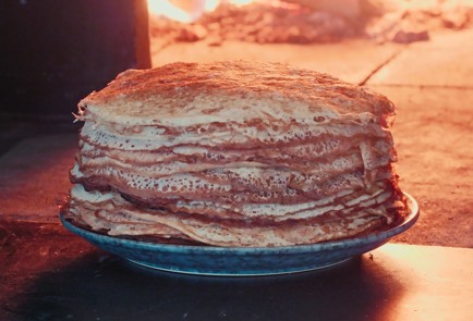 Фото шага рецепта Блины с дырочками 153261 шаг 10  