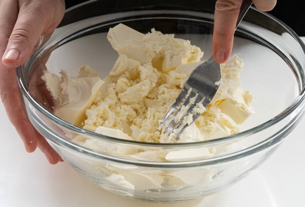 Фото шага рецепта Блины с фетой и зеленым луком 140599 шаг 8