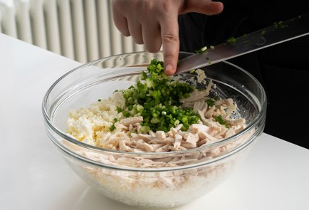 Фото шага рецепта Блины с фетой и зеленым луком 140599 шаг 9