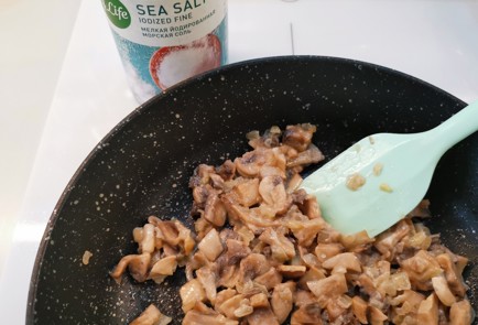 Фото шага рецепта Блины с грибной начинкой 175544 шаг 12  