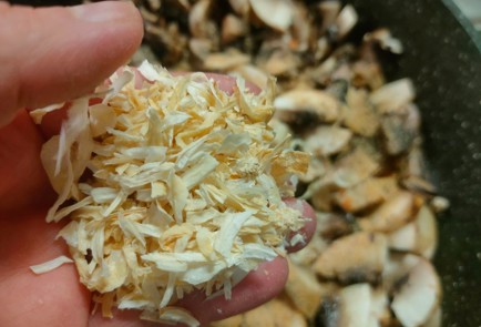 Фото шага рецепта Грибная начинка для блинов 191368 шаг 7  