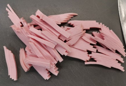 Фото шага рецепта Блины с колбасой и сыром 175592 шаг 1  