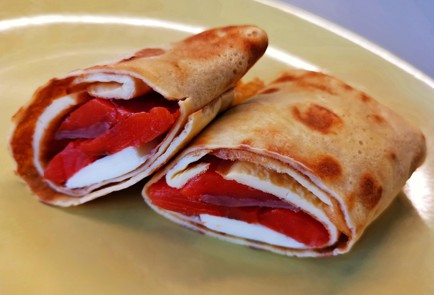 Фото шага рецепта Блины с красной рыбой 191332 шаг 11