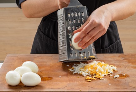 Фото шага рецепта Блины с луком и яйцом 175568 шаг 7  