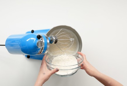 Фото шага рецепта Блины с нутеллой 151883 шаг 4  