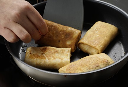 Фото шага рецепта Блины с печенью 153241 шаг 13  