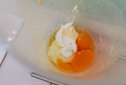 Фото шага рецепта Блины с семгой и авокадо 175531 шаг 1  