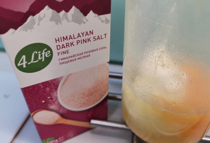 Фото шага рецепта Блины с семгой и авокадо 175531 шаг 2  