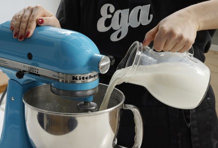 Фото шага рецепта Блины с ветчиной и сыром 153244 шаг 4  