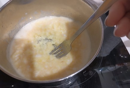 Фото шага рецепта Блины с яичномасляной болтушкой 191146 шаг 11  