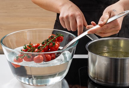 Фото шага рецепта Блины со шпинатом и страчателлой 175569 шаг 8  