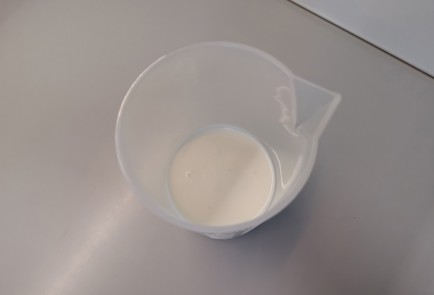 Фото шага рецепта Блины со сметаной и вареньем из айвы 175661 шаг 1  