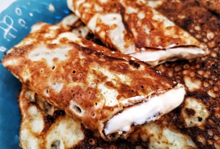 Фото шага рецепта Блины со сметаной и вареньем из айвы 175661 шаг 11  