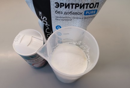 Фото шага рецепта Блины со сметаной и вареньем из айвы 175661 шаг 4  