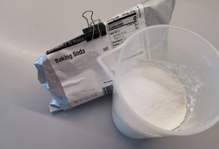 Фото шага рецепта Блины со сметаной и вареньем из айвы 175661 шаг 5  