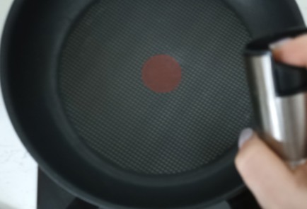 Фото шага рецепта Блины из кислого молока как у бабушки 191261 шаг 10