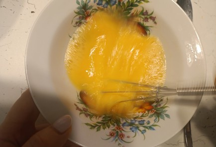 Фото шага рецепта Блины из кислого молока как у бабушки 191261 шаг 5