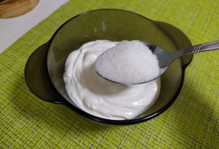 Фото шага рецепта Блины в сметанной заливке 189742 шаг 4  