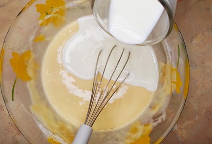 Фото шага рецепта Блины заварные 187658 шаг 6  