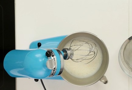 Фото шага рецепта Блины 126248 шаг 2  