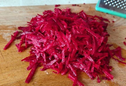 Фото шага рецепта Борщ на курином бульоне 190503 шаг 3  