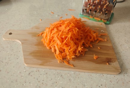 Фото шага рецепта Борщ с молодой капустой и домашним томатным соком 186378 шаг 4  