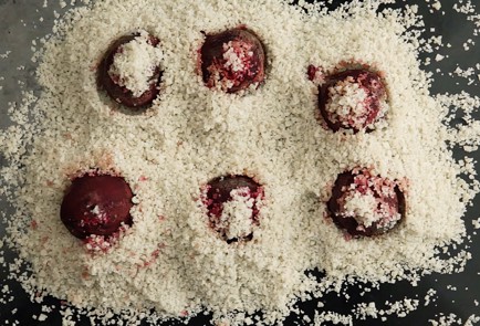 Фото шага рецепта Борщ с карасями 51602 шаг 1  